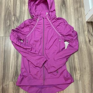 Lululemon jacket size 8